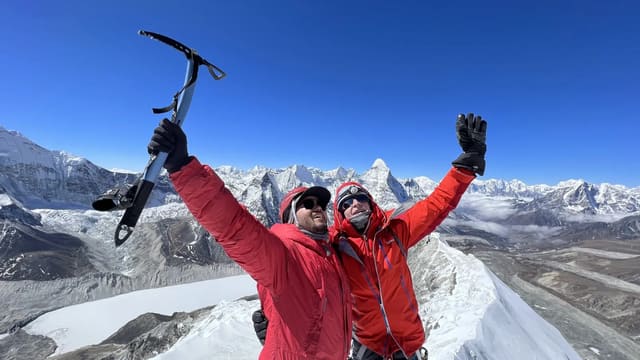 Island Peak